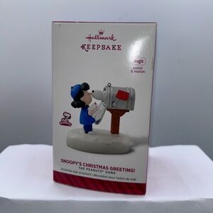 Hallmark Keepsake Snoopy’s Christmas Greeting